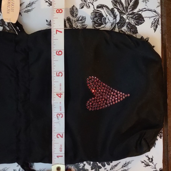 Victoria's secret satin heart rhinestone lingerie bag - Picture 7 of 8